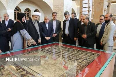 بازدید وزیر میراث‌فرهنگی از موزه تاروپود و نور و روشنایی یزد