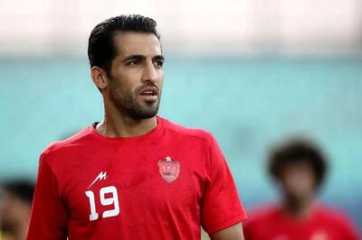 بی‌ادعا و در سکوت: رختکن پرسپولیس به این ستاره سپرده شد - پارس فوتبال