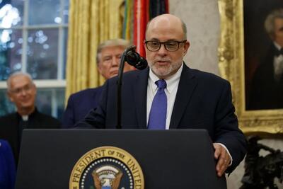 جدال در حلقه یاران ترامپ؛ پشت پرده نبرد «بازها» و «ماگا» برای نفوذ بر تصمیم درباره ایران