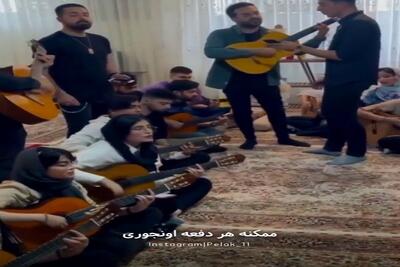 آواز احساسی؛ دختر و پسرا دورهم جوری بارون اومد و یادم داد خوندن محاله بشنوی اشکت نیاد