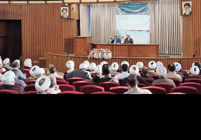 انتقاد امام جمعه رشت از پدیده سگ‌گردانی - تسنیم
