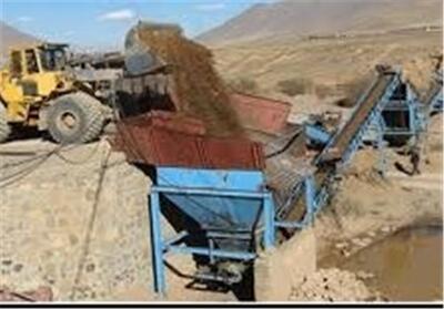 توقف فعالیت 3 معدن متخلف در بلده - تسنیم