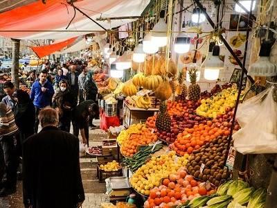 گیلاس و گلابی میوه‌های لوکس‌نشین بازار داخل