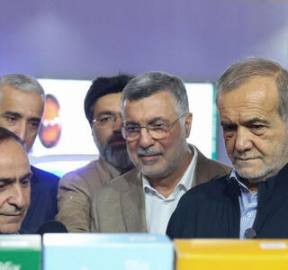 پزشکیان: روند توسعه ایران متوقف نمی‌شود