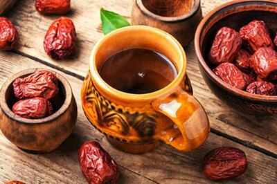 پاکسازی کبد با دمنوش معجزه‌آسای عناب و آویشن (فیلم)