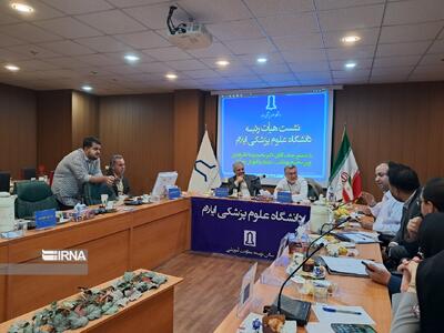 وزیر بهداشت: اکتفا به قانون راهگشا نیست/ بحران جمعیت کشور را تهدید می کند
