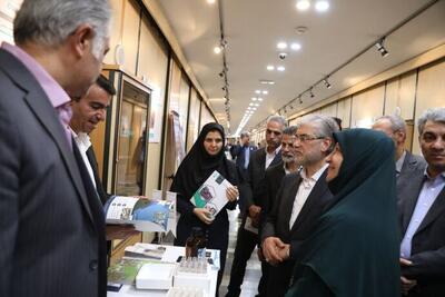 بازدید وزیر علوم از دستاوردهای فناورانه پارک‌های علم و فناوری