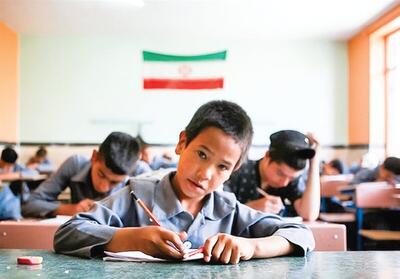 چالش تحصیل غریبه در وطن!