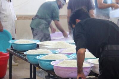 اطعام بزرگ علوی با ۸ هزار پرس غذا در شهرستان طرقبه و شاندیز
