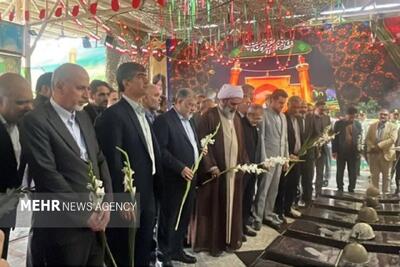 ادای احترام استاندار تهران به شهدای ملارد