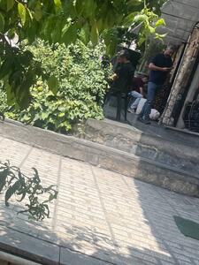عکس | تصویر جالب از حضور محمدحسین میثاقی در یک بستنی فروشی در کرج - پارس فوتبال