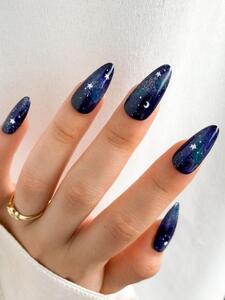 چند طراحی شاینی و ستاره ای ناخن - سبک ایده آل