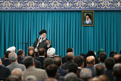 گزارش تصویری: دیدار نمایندگان مجلس شورای اسلامی با رهبر انقلاب اسلامی | شفقنا