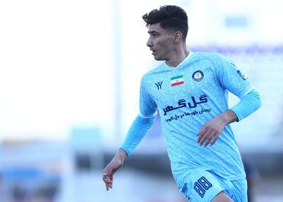 رزاقی‌نیا از گل‌گهر به استقلال پیوست