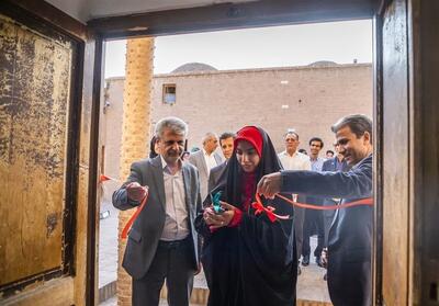 افتتاح نمایشگاه   نقش ماندگار   در نگارخانه سرو بیرجند - تسنیم