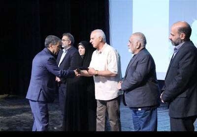 ایستگاه پایانی جشنواره   آوای لرستان   با معرفی برگزیدگان - تسنیم