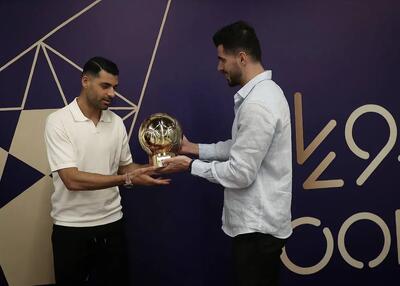 سعید عزت: همه به طارمی نگاه کنید