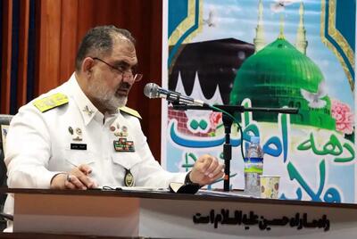 دریادار ایرانی: با استفاده از هوش مصنوعی دشمنان را در تصمیم‌گیری دچار ابهام خواهیم کرد  