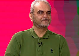 خیابانی: مرا استاد خطاب نکنید، جواد خیابانی هستم!