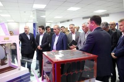 گزارش تصویری؛ بازدید اعضای فراکسیون تسهیل تجارت و سرمایه‌گذاری مجلس از پژوهشگاه فضایی ایران