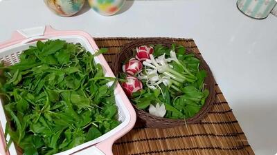 بهترین روش شستن و ضدعفونی کردن سبزی خوردن / تا ماهها سبزی را تازه نگهدار