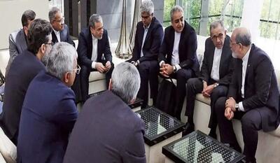 رویترز به نقل از مقام ارشد ایرانی: تنش‌ها با هدف «تأثیرگذاری بر تهران برای تغییر موضعش درباره حقوق هسته‌ای خود» در جریان مذاکرات با ایالات متحده در روز یکشنبه در عمان ایجاد شده‌اند