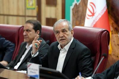 پزشکیان: ایران را نمی شود تحریم کرد / روند اتمام پروژه های انرژی خورشیدی ایلام تسریع پیدا کند/ می توان با همسایگان معامله کالا به کالا انجام داد