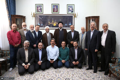 دیدار مدیرمسئول روزنامه اطلاعات با سید حسن خمینی