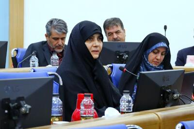 ظرفیت کانون‌های مساجد در تقویت هویت دختران و تعالی خانواده بی‌نظیر است