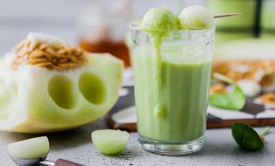 طرز تهیه طالبی گلاسه؛ خنک و شیرین در چند دقیقه