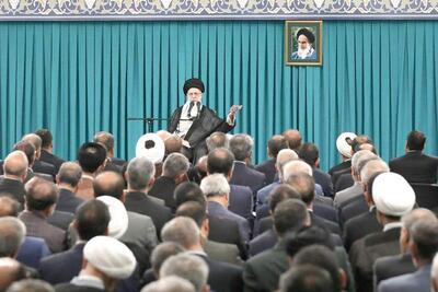 نمایندگان شأن و جایگاه ‌بی‌نظیر مجلس را حفظ کنند | سیاست روز