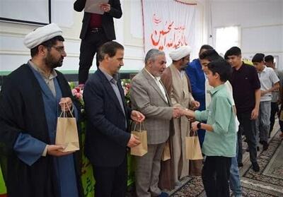 جشن ستارگان افتخار در بهاباد برگزار شد - تسنیم