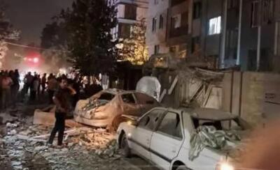 صداوسیما: در پی حمله اسرائیل، بخشی از مجروحان ساختمان‌های نوبنیاد به بیمارستان چمران منتقل شده‌اند / حدود ۵۰ مجروح اینجا آمده‌اند / دست‌کم ۳۵ نفر آنها زن و کودک هستند