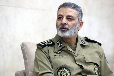 فرمانده ارتش: نیروهای مسلح، از جانب فرماندهی معظم کل قوا، مأمور شدند که مجازات سختی بر آمران، عاملان و حامیان تجاوز امروز اعمال کنند / خون شهیدان بر زمین نخواهد ماند