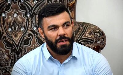واکنش امیرعلی اکبری، قهرمان MMA به حملات امروز اسرائیل علیه ایران
