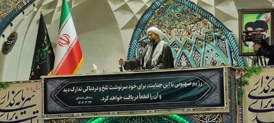 امام جمعه موقت بیرجند: ملت ایران با شهادت عزیزانش متحدتر و مقاوم‌تر می‌شود