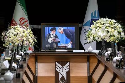 در سنگر دانشگاه آزاد اسلامی به گونه‌ای عمل می‌کنیم که قطار تحول خواهی با شتاب به سر منزل مقصود برسد