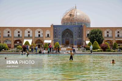 وضعیت عادی زندگی شهروندان در همدان و اصفهان
