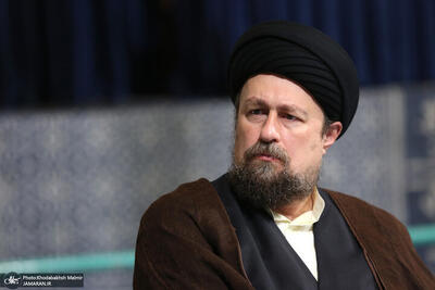 سید حسن خمینی: امروز، وحدت حول محور ایران اسلامی راه حفظ کشور از تجاوزات و تهدیدات است/ با اتکال به ذات اقدس الهی، اتحاد ملی و اقدام کوبنده نیروهای مسلح تحت فرامین فرماندهی معظم کل قوا، این گردنه حساس را پشت سر خواهیم گذاشت/ باید دسته بندی ها را پیش پای ع