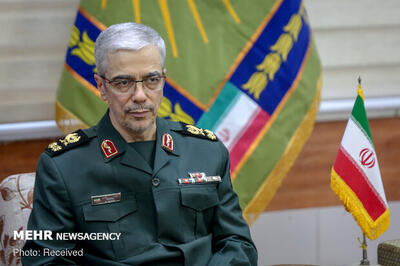 عکس | تصویری از سردار باقری در کنار برادر شهیدش