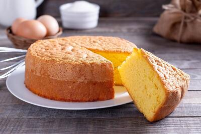 طرز تهیه کیک فوری بدون فر و همزن + فیلم