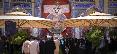 کرمانی‌ها از جوار مزار حاج قاسم فریاد مرگ بر اسراییل سر دادند+فیلم