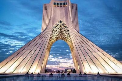 هدف قرار گرفتن برج آزادی تکذیب شد