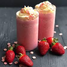 این شیک توت فرنگی از خود بهشت اومده!
