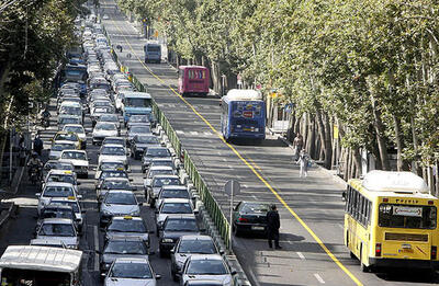 اصابت دو پرتابه در محدودۀ خیابان طالقانی و حوالی میدان ولیعصر تهران