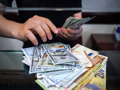 بازار ارز تجاری فعال است