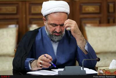 موبایل‌های فرماندهان نظامی، مسئولین مؤثر و دانشمندان هسته‌ای و خانواده‌شان جمع‌آوری شود