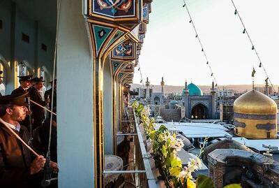 فیلم/نقاره‌زنی‌ شب ولادت امام کاظم(ع) در ‌حرم رضوی