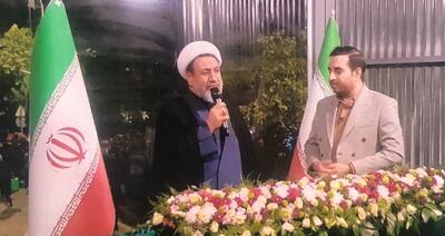 مردم اخبار را از طریق رسانه‌های رسمی پیگیری کنند