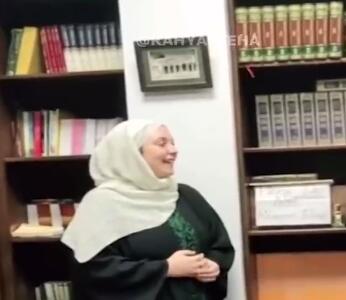 شهادتین گفتن و مسلمان شدن دختر غربی